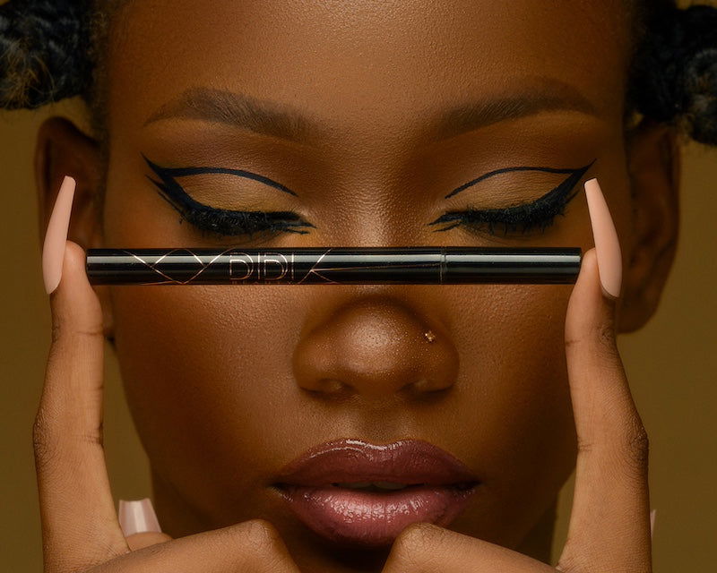 Glossy Finish Pen Inked Black Eyeliner - Didi Beauty Ng